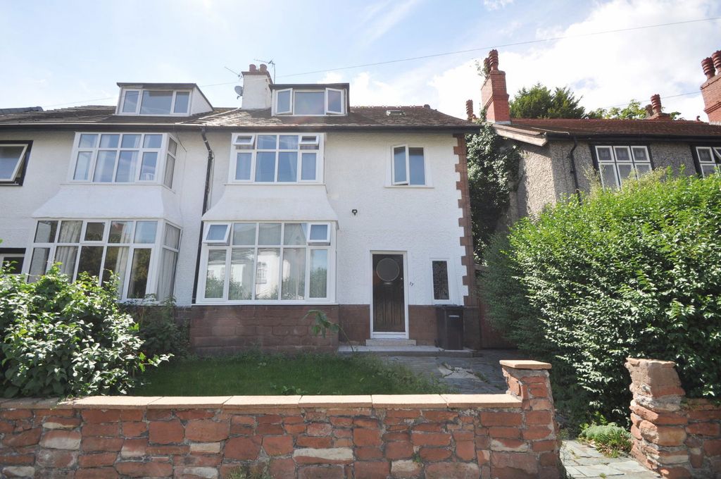 Property photo 1 of 31