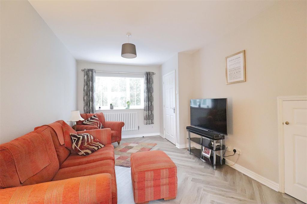 Property photo 3 of 12 Img_2861.Jpg