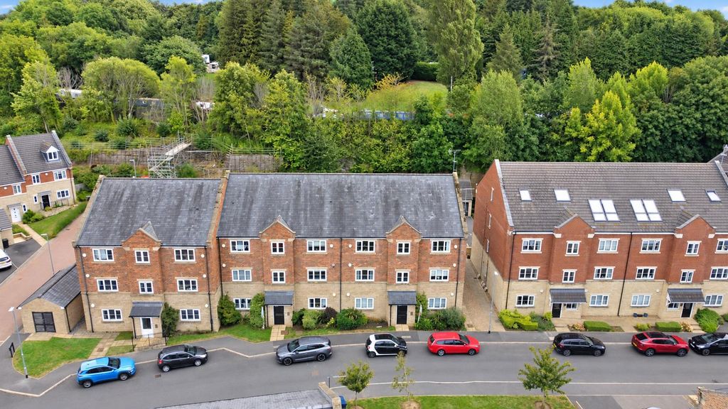 Property photo 1 of 13 Drone