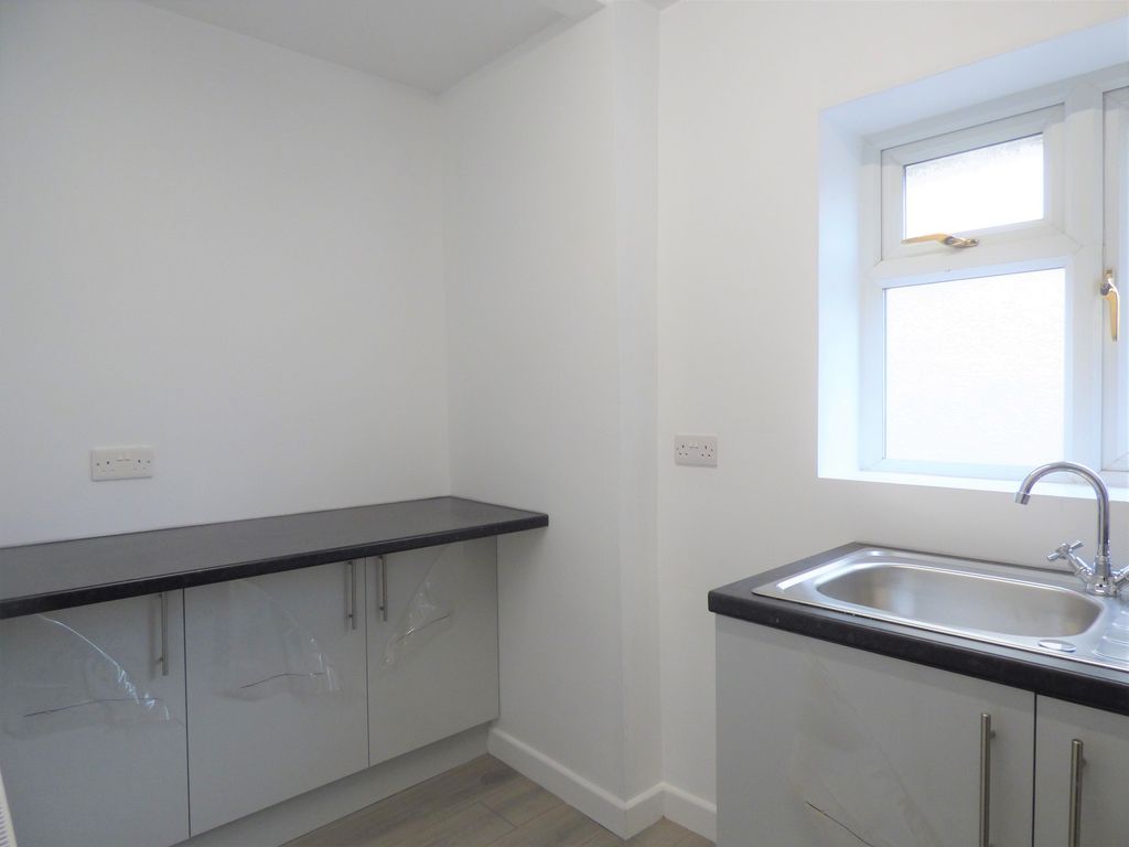 Additional image 7 of 2 bed flat to rentMaesteg Road, Tondu, Bridgend . CF32