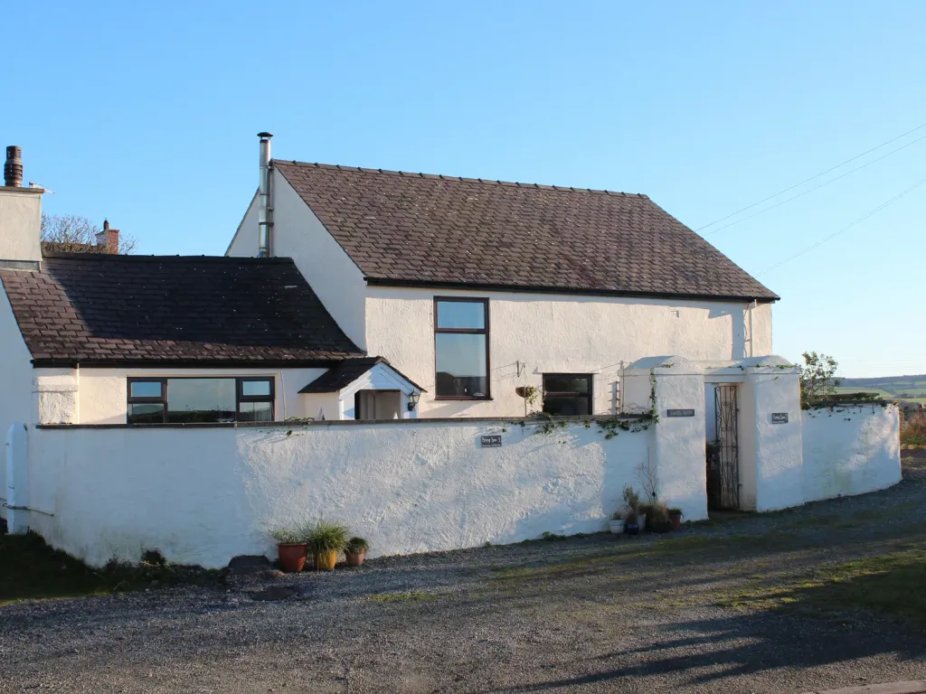 Property photo 2 of 16