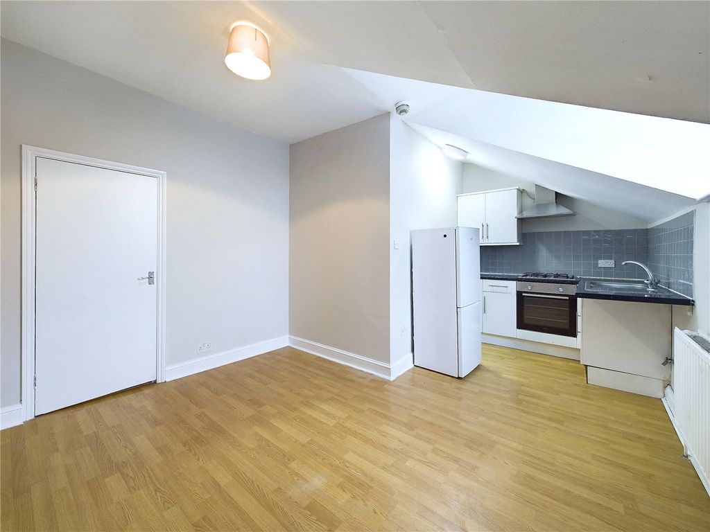 Property photo 2 of 12 Picture No. 01