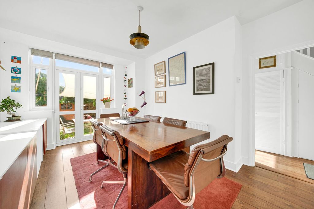 Property photo 3 of 38 Dining Room