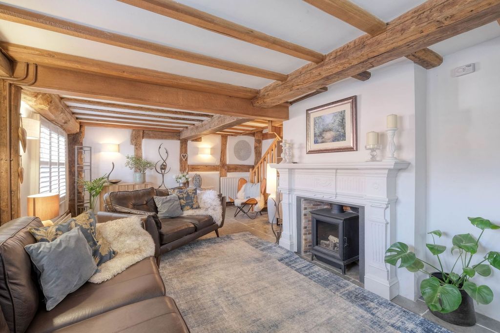 Property photo 3 of 25