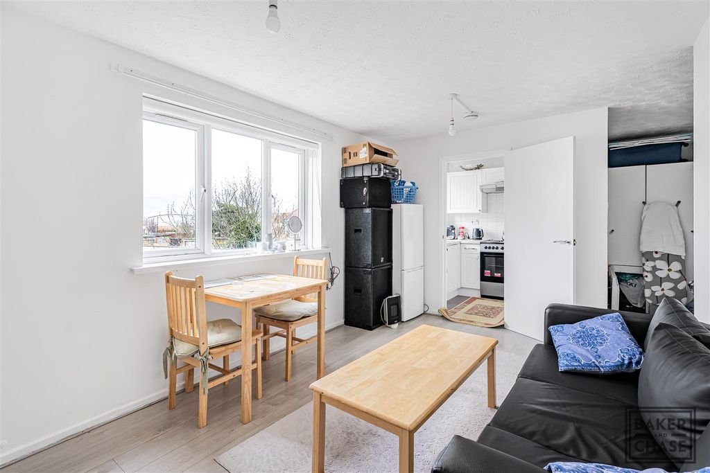 Property photo 2 of 12 Living Space