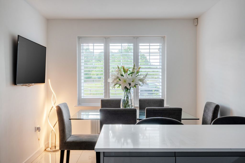 Property photo 2 of 19 1463586-7-6A071ce...