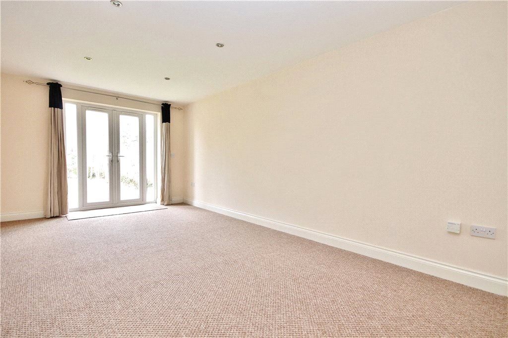 Property photo 3 of 8 Reception Room