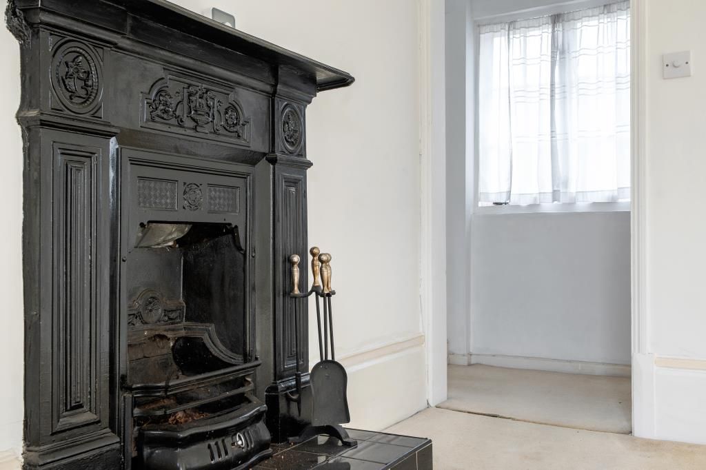 Property photo 3 of 19 Reception Room