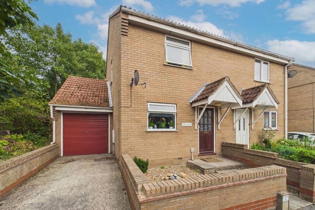 Property photo 3 of 11