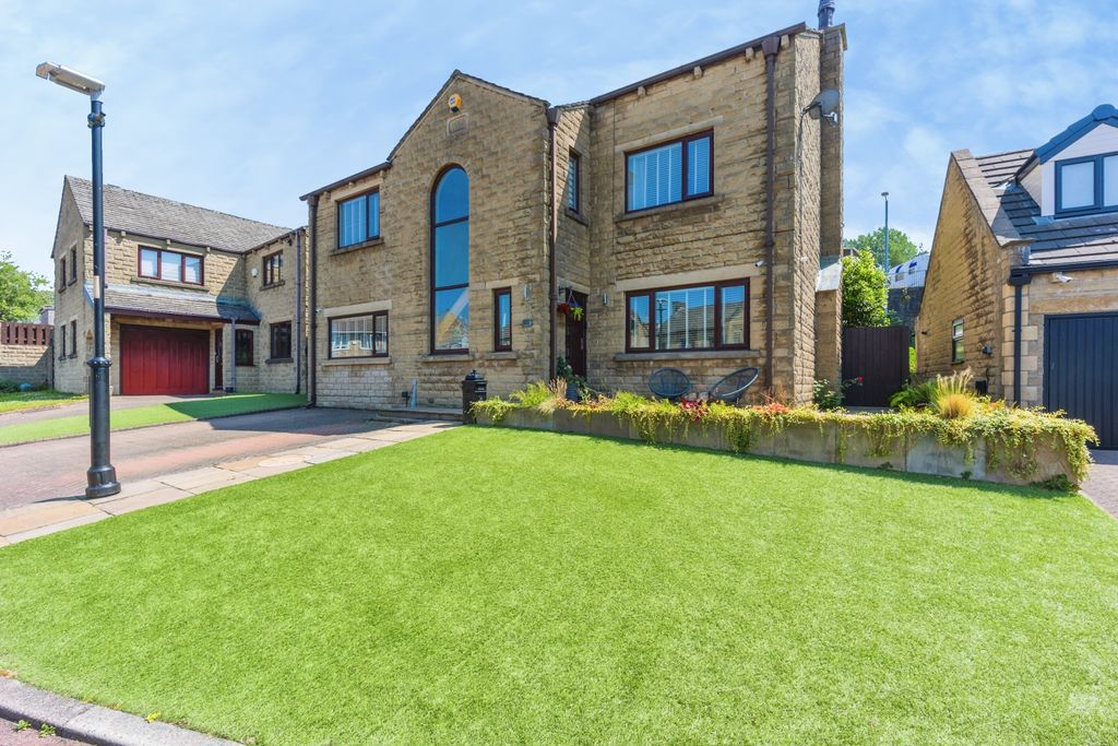 Property photo 1 of 34
