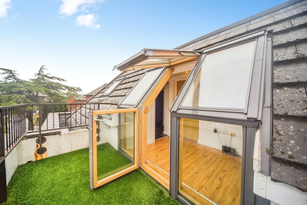 Property photo 1 of 14 Pbox-Img.Jpg