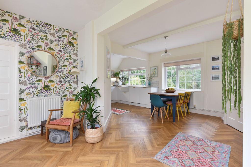 Property photo 3 of 26 49488516