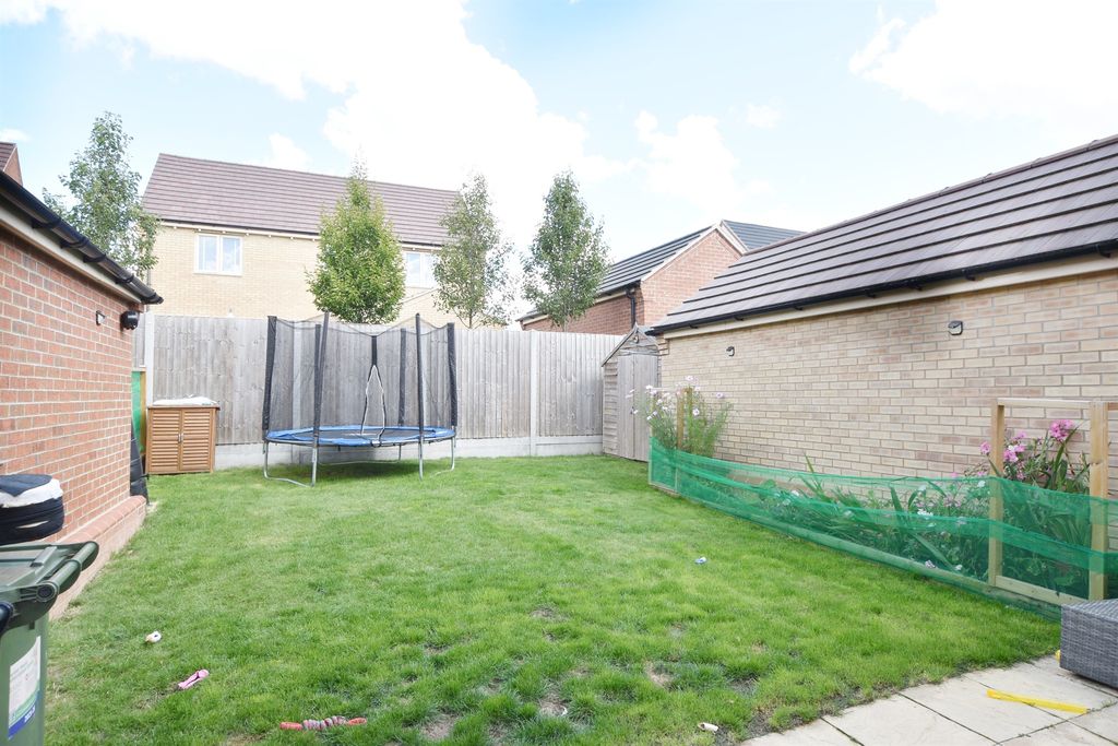 Property photo 2 of 11 Rear Garden