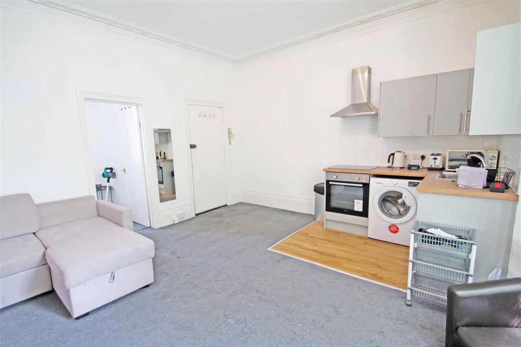 Property photo 3 of 7 Open Plan Lounge Kitchen