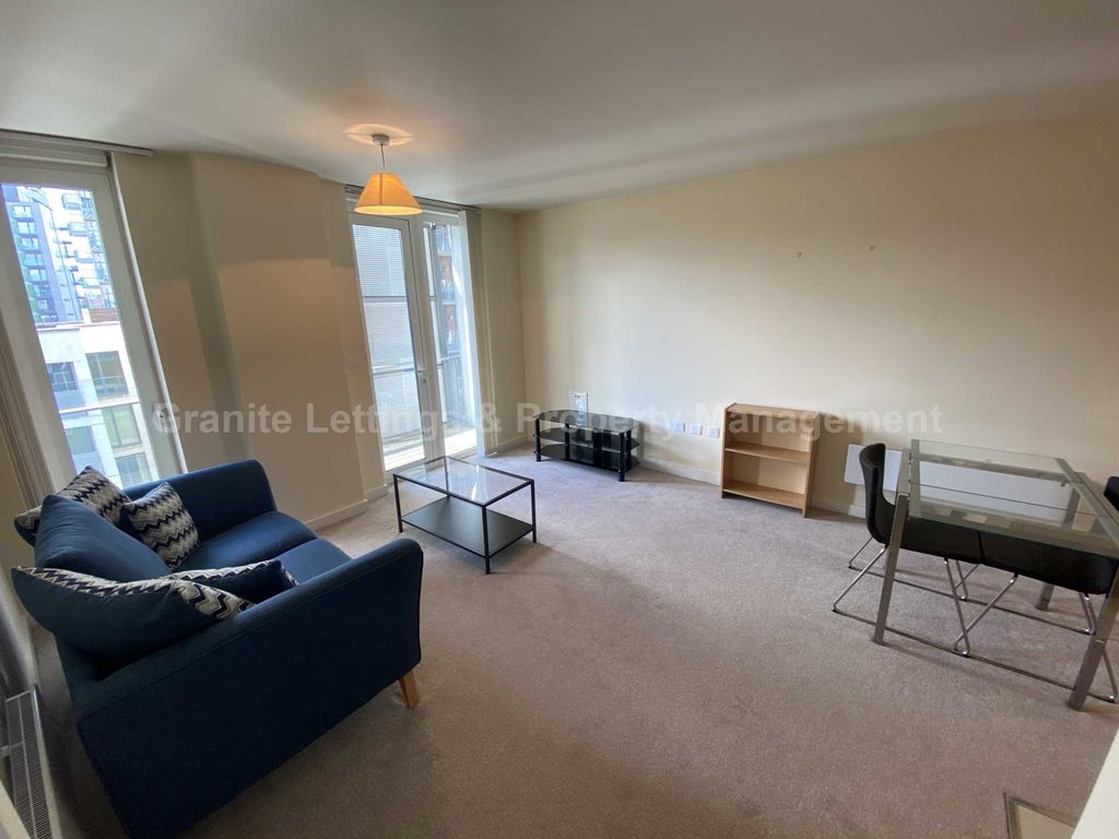 Property photo 3 of 12