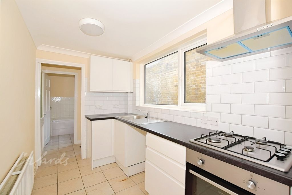 Property photo 2 of 6 Southill Kitchen