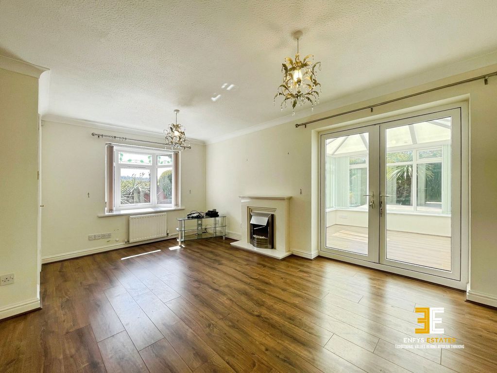 Property photo 3 of 31