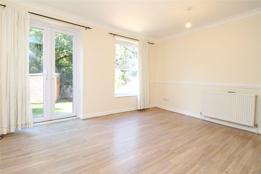 Property photo 2 of 6 Picture No. 03