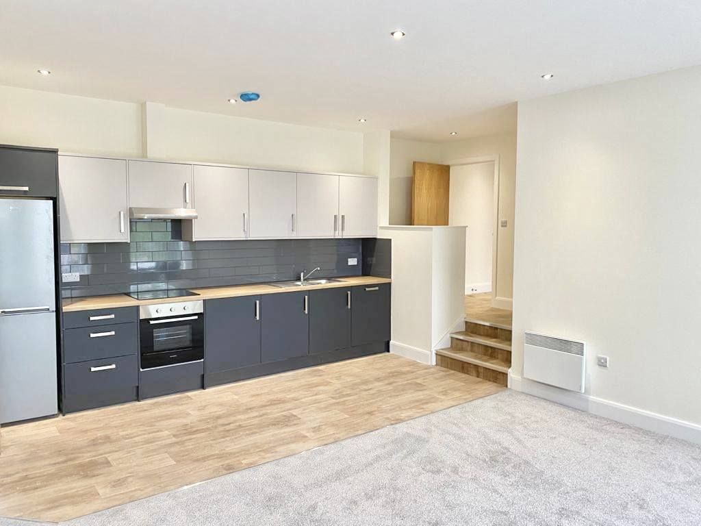 Property photo 1 of 15 3 Bedroom Apartment