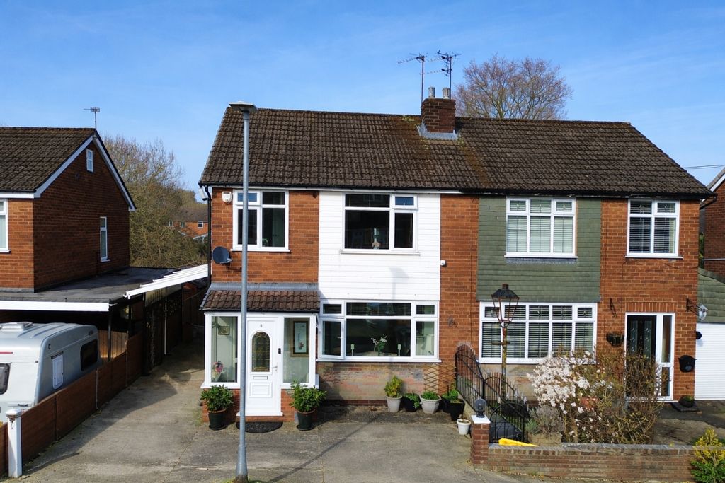 Property photo 1 of 32 Correct 2