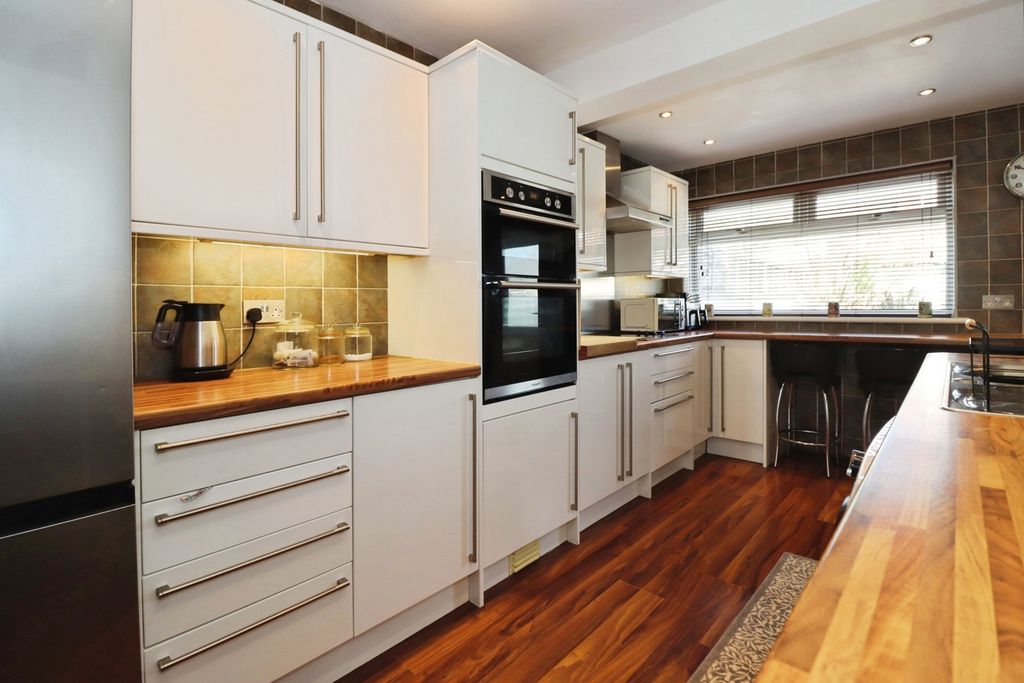 Property photo 2 of 19 Pbox-Img.Jpg