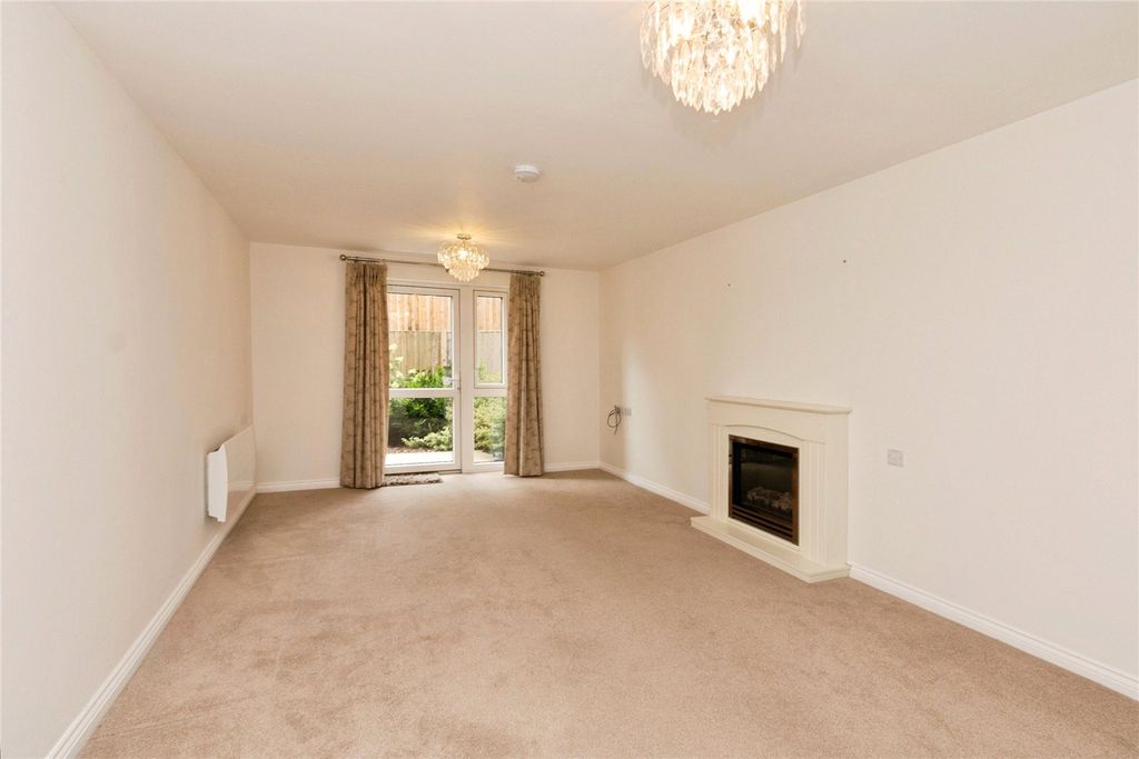 Property photo 2 of 17 Picture No. 19