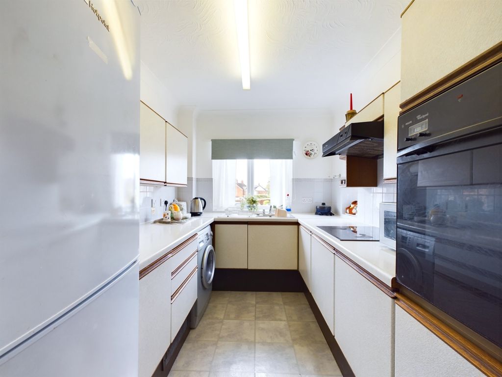 Property photo 3 of 12 60000291-Hr-3