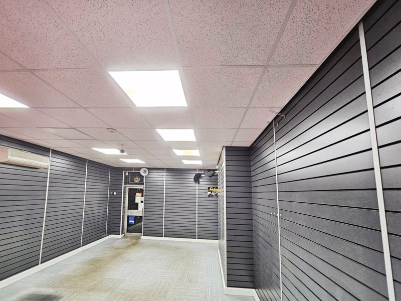 Property photo 2 of 20 Retail Area