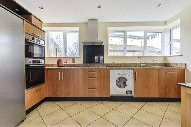 Property photo 1 of 10 Kitchen