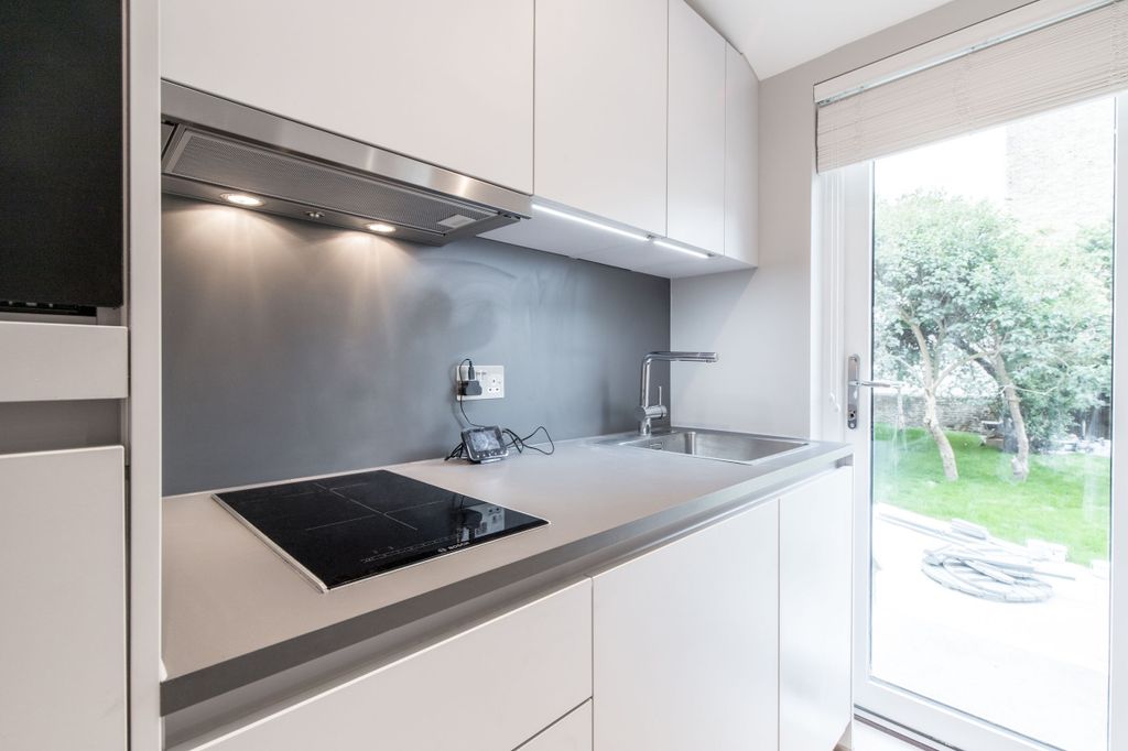 Property photo 3 of 19 Apartment_Door