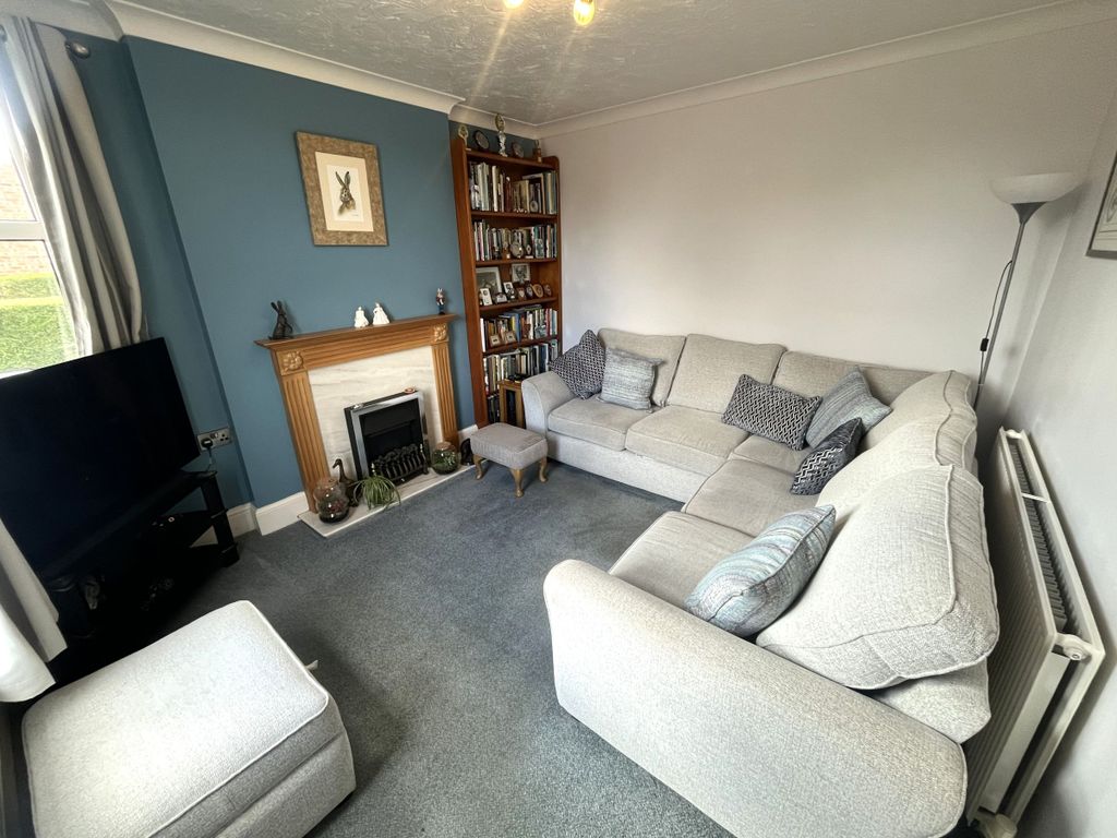Property photo 3 of 23