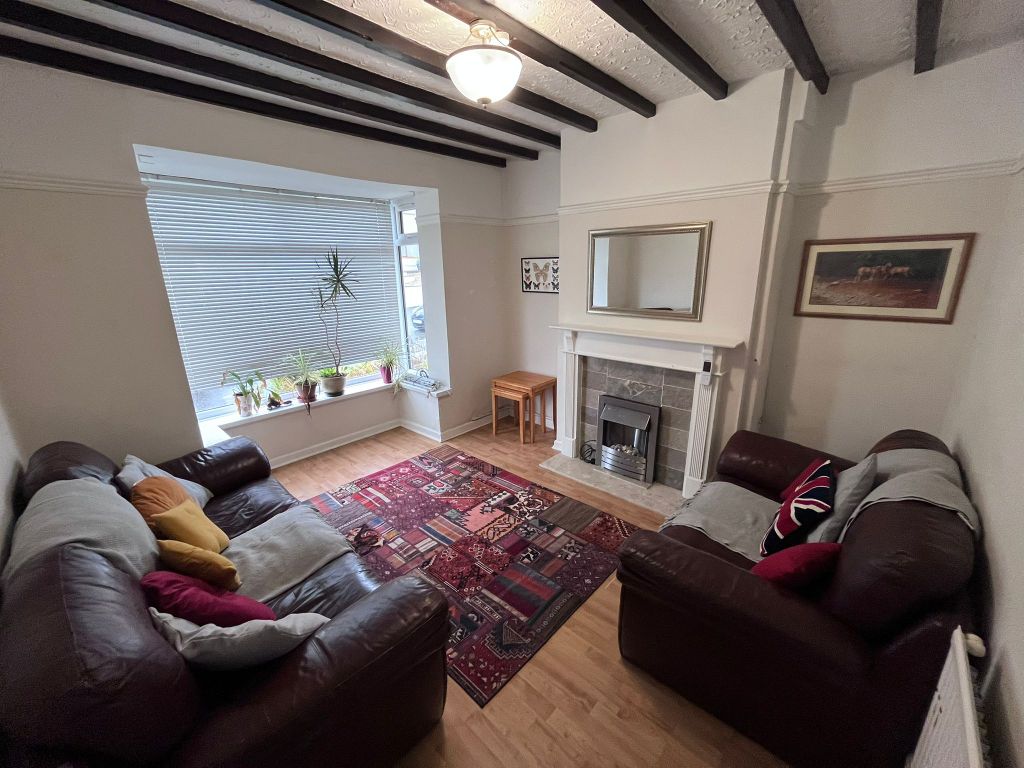 Property photo 2 of 9 Living Room