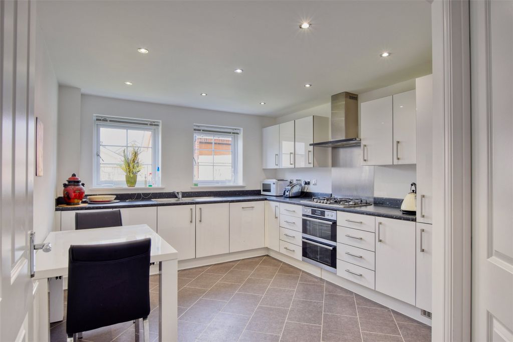 Property photo 3 of 16 Picture No. 05