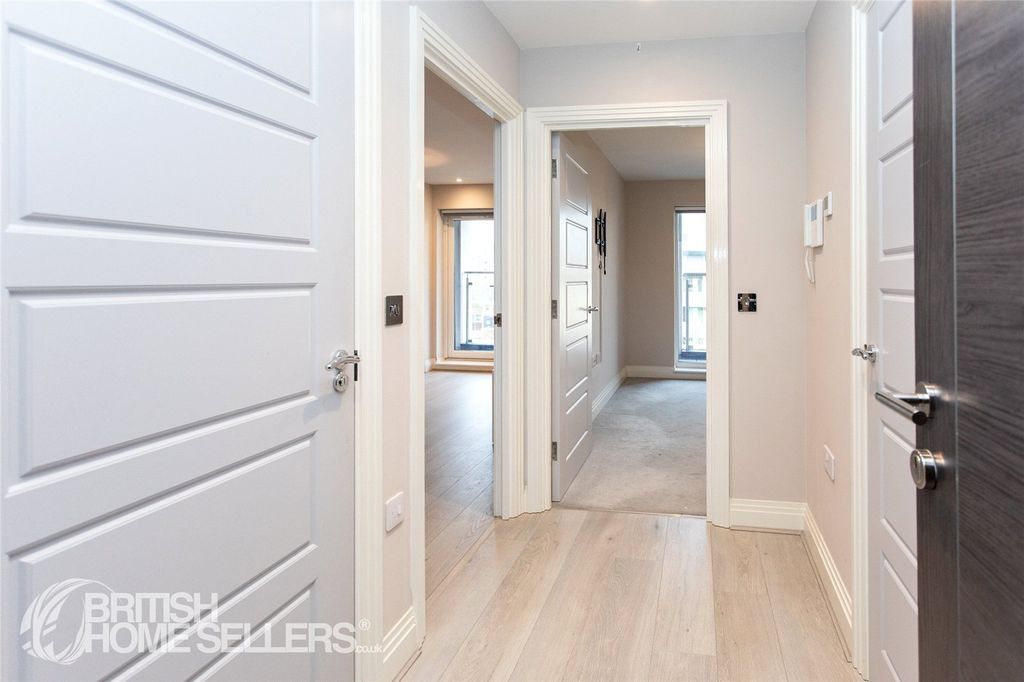 Property photo 2 of 24 Picture No. 08