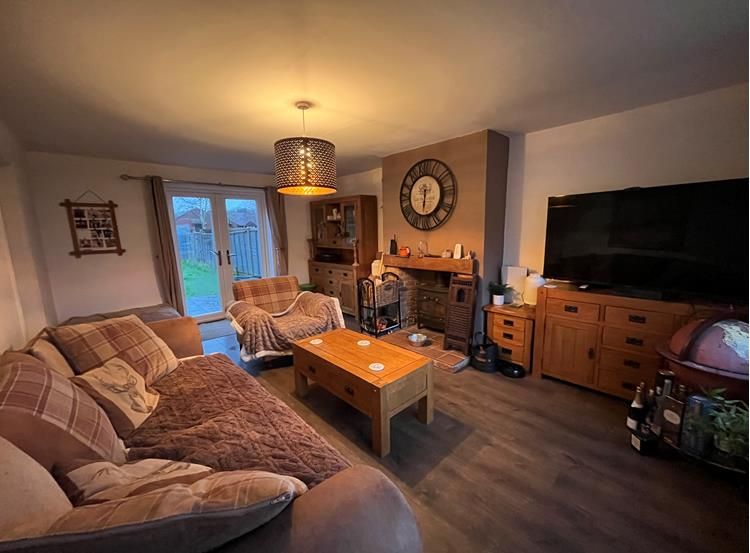 Property photo 2 of 10 Living Room