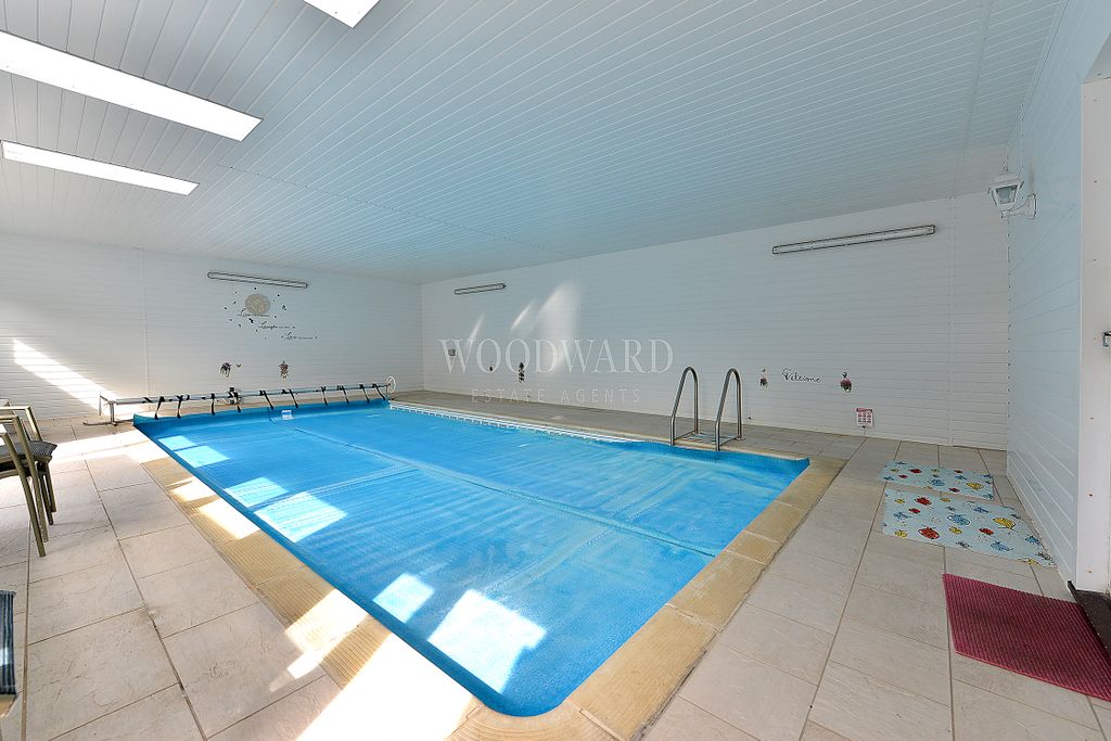 Property photo 2 of 26 Swimming Pool