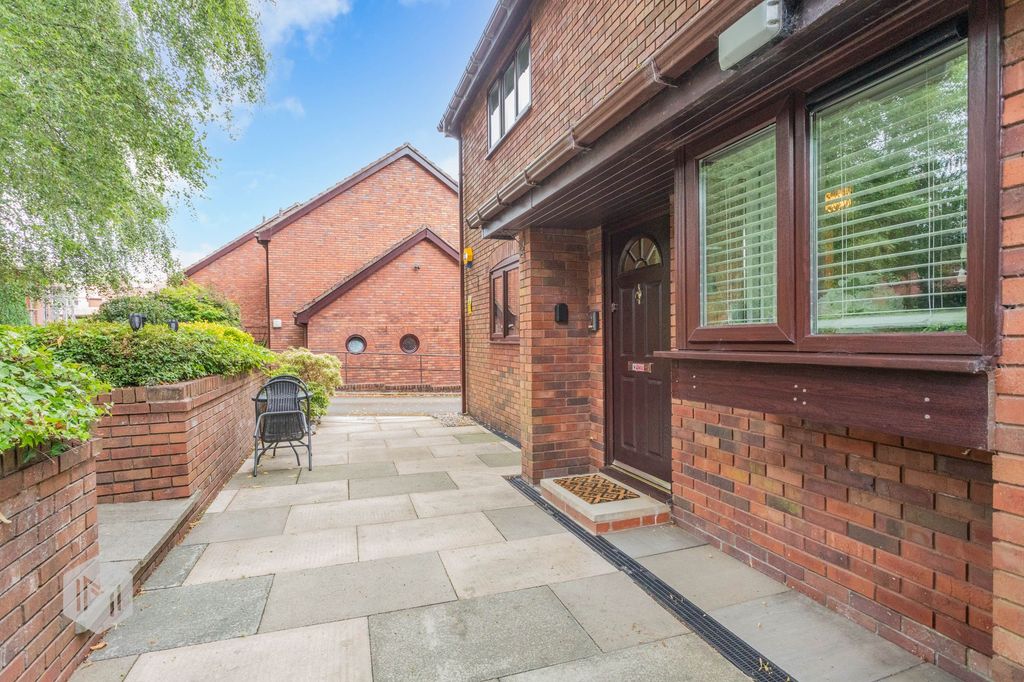 Property photo 1 of 26