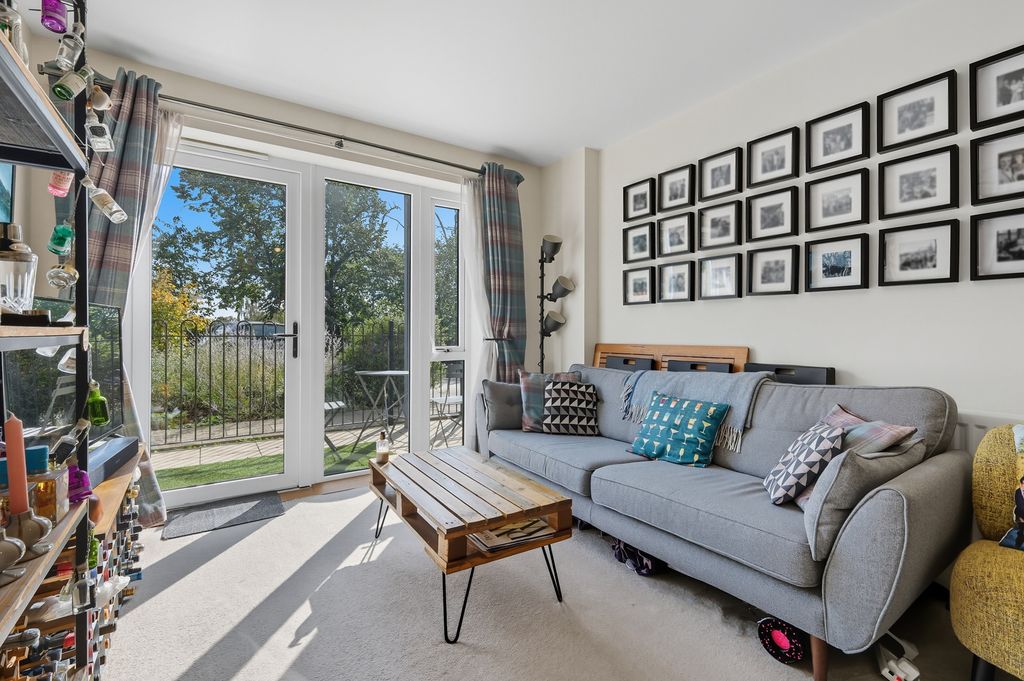 Property photo 1 of 9 Img_8750