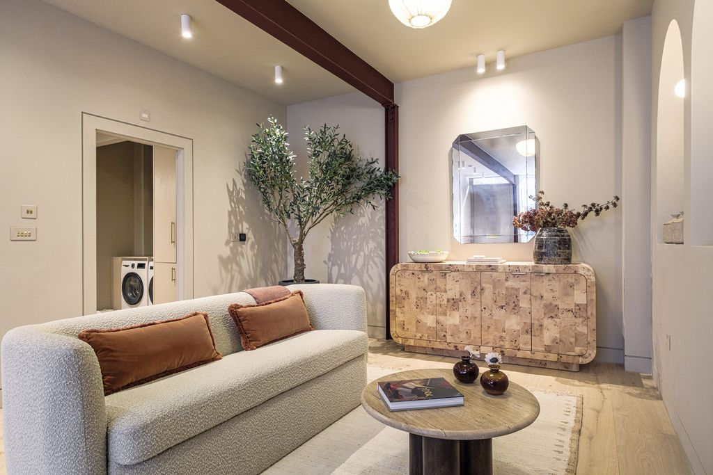 Property photo 3 of 31