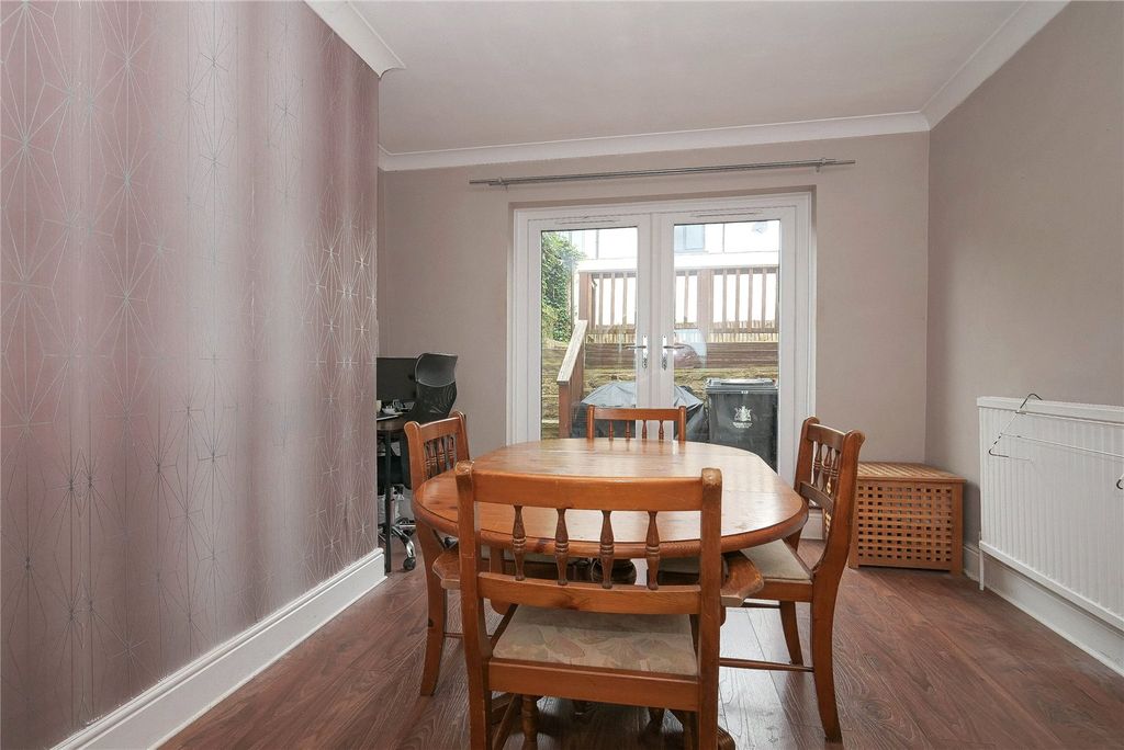 Property photo 3 of 21 Picture No. 03