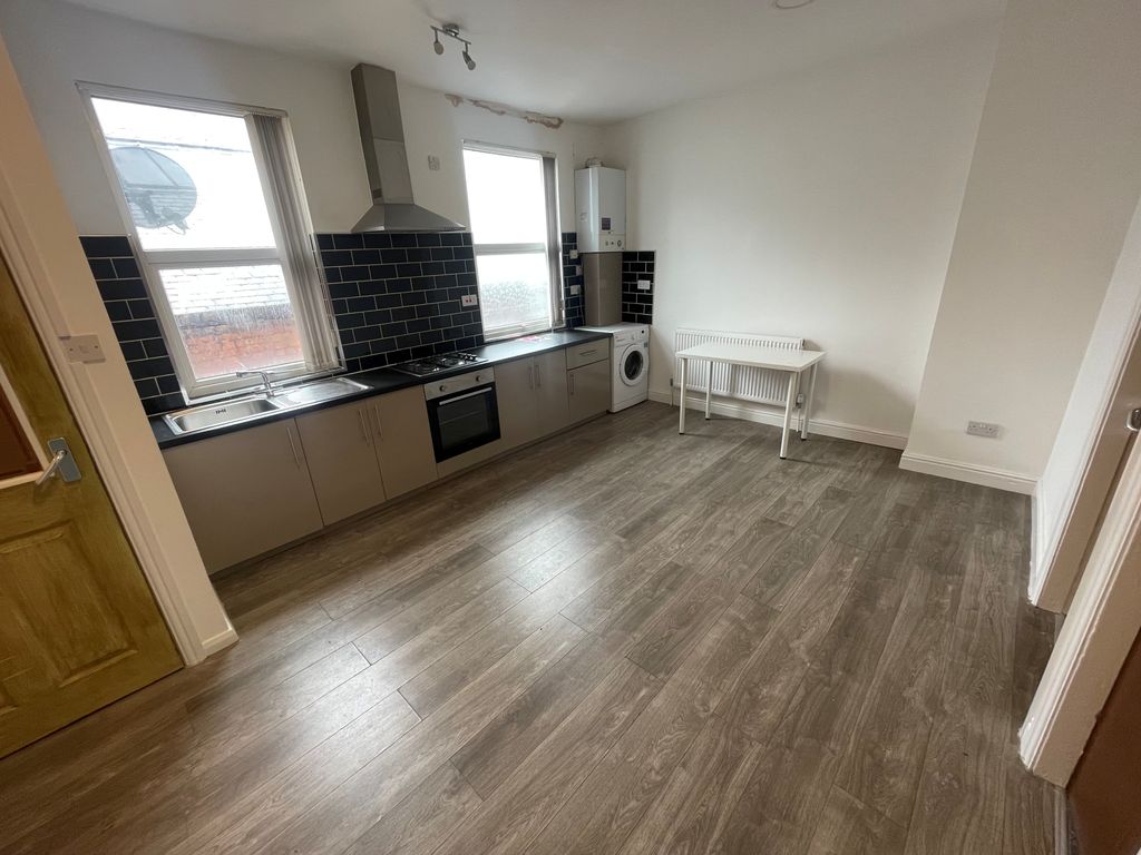 Property photo 2 of 6 Image