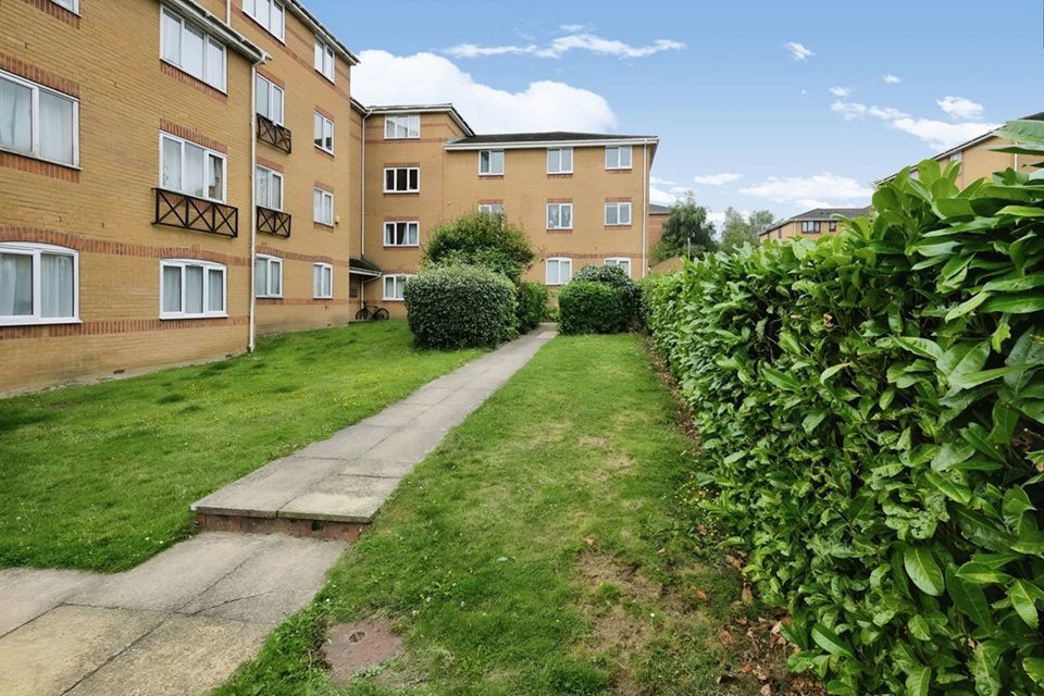 Property photo 2 of 12