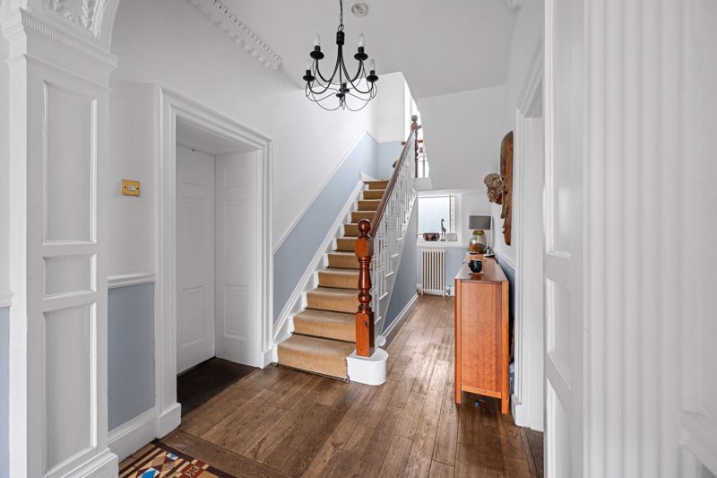 Property photo 3 of 32 Photo 31