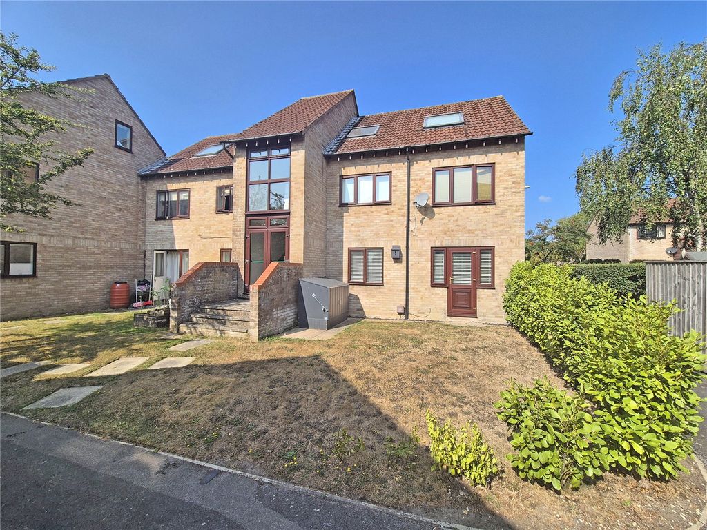 Property photo 2 of 11 Picture No. 13