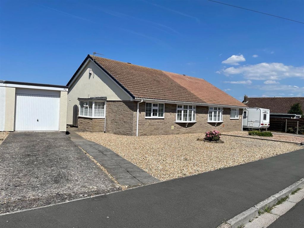 Property photo 1 of 18 Front.Jpg