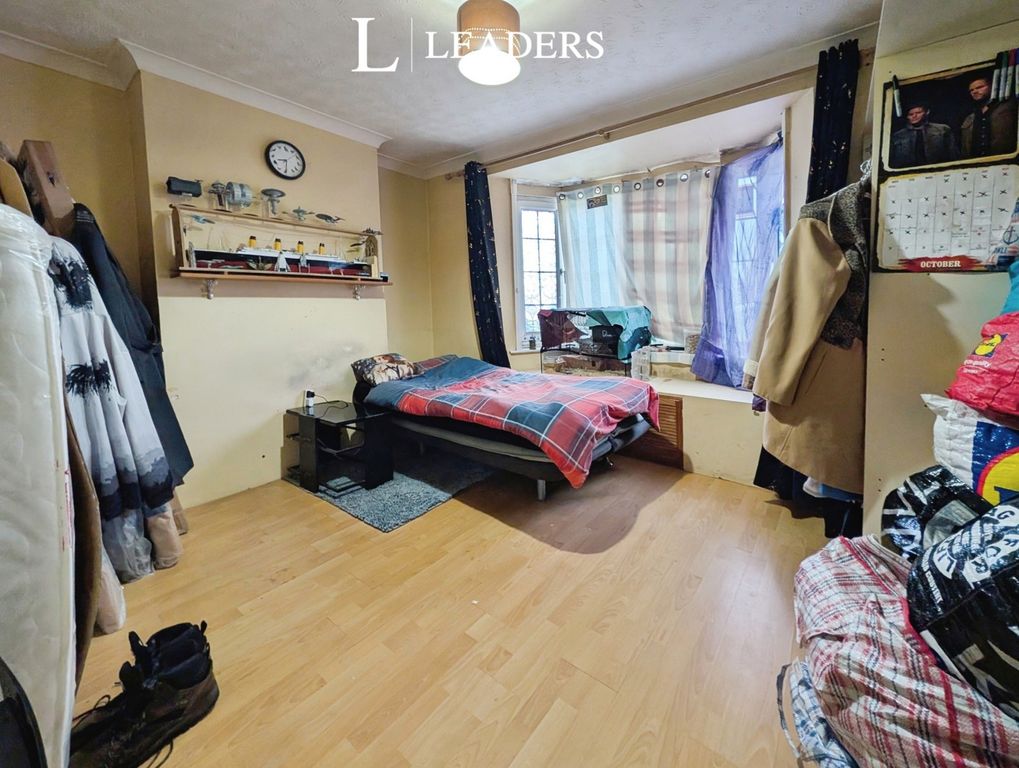 Property photo 3 of 8 Pbox-Img.Jpg