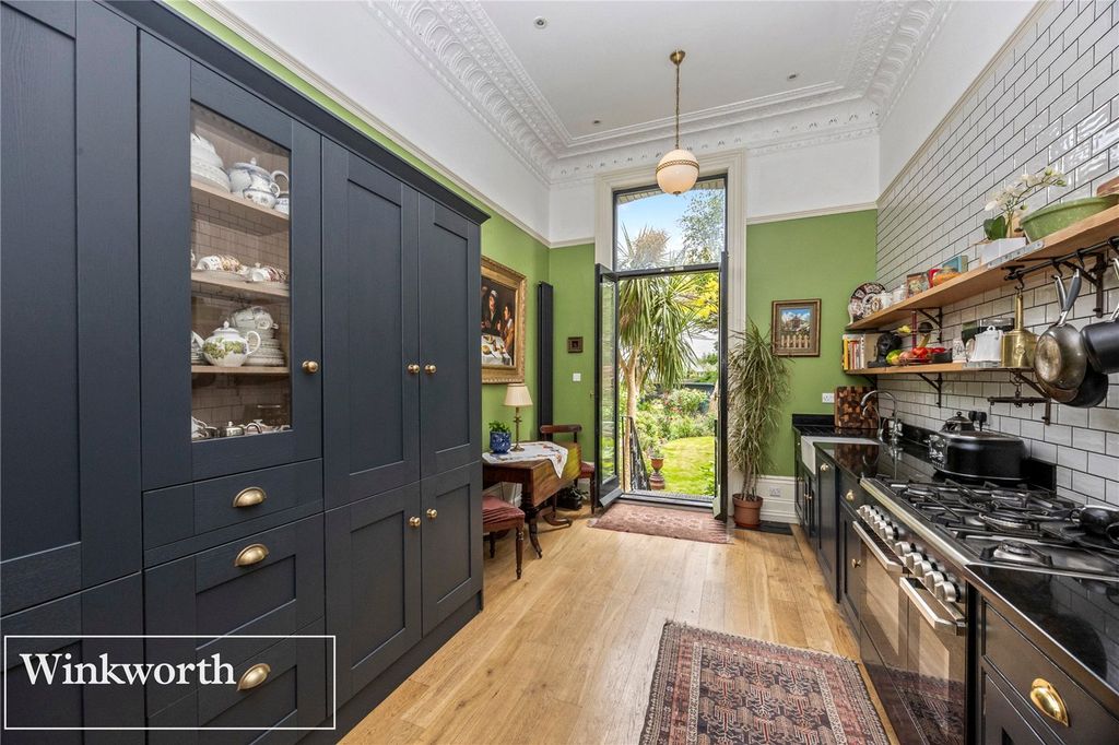 Additional image 6 of 3 bed flat for saleThe Drive, Hove, East Sussex BN3