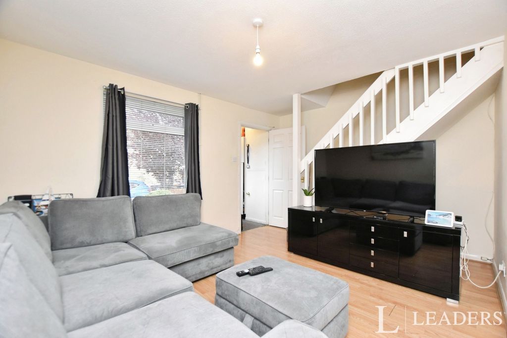 Property photo 3 of 15 Pbox-Img.Jpg