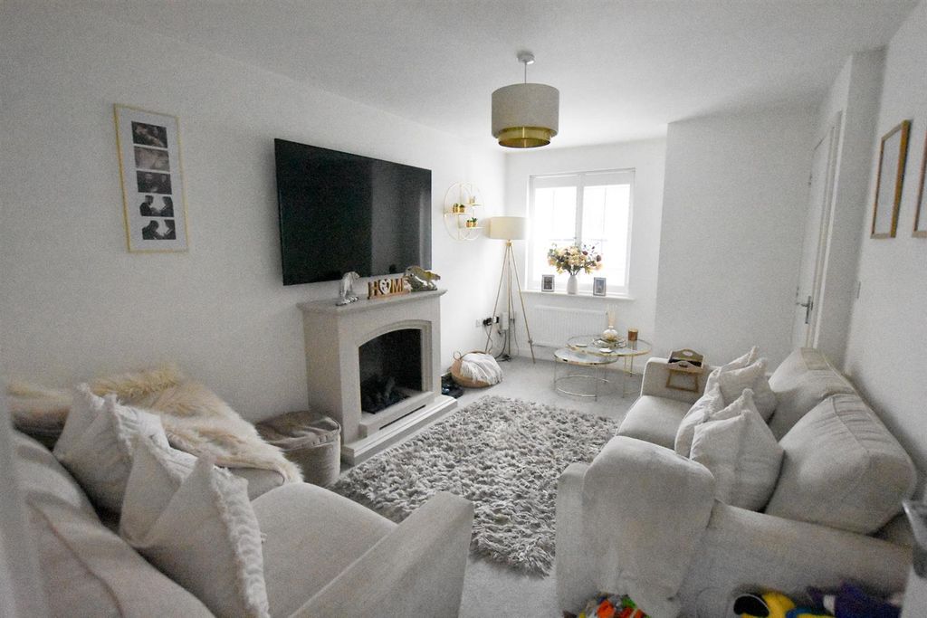 Property photo 2 of 13 Dsc_0032-2.Jpg