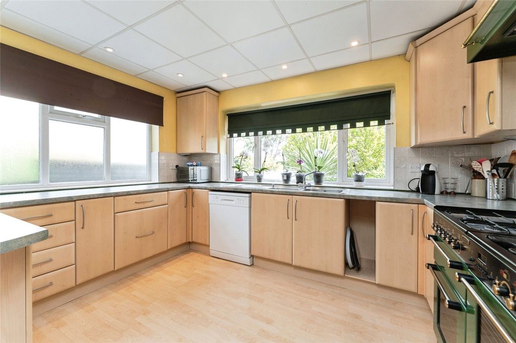 Property photo 3 of 39 Picture No. 21